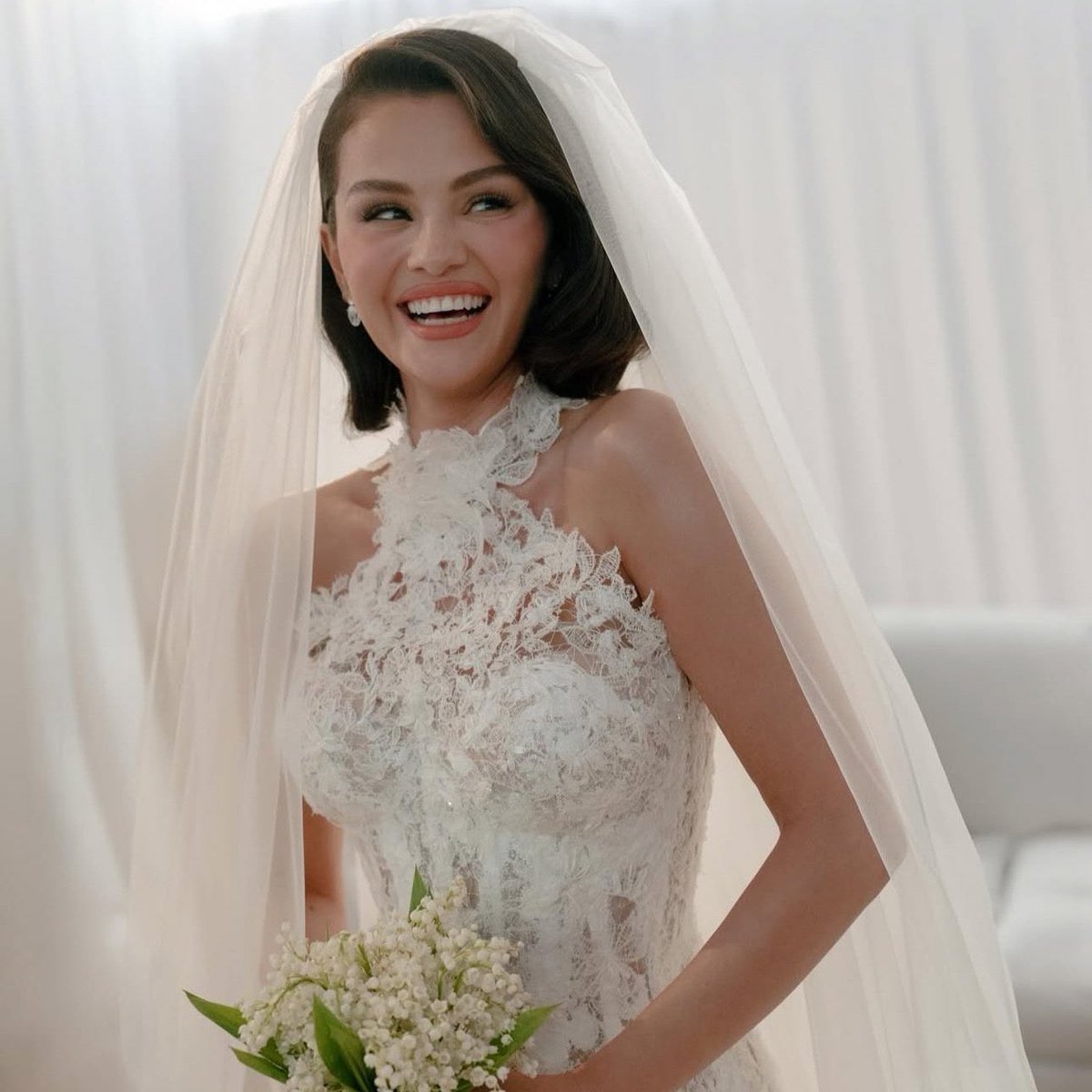 マイリー・サイラスがセレーナ・ゴメスの結婚式に出席したそうです🥺🫶💕

同じディズニーチャンネルの同期で、一時期は不仲説もありながらも大人になってからは素晴らしい友情を築いてきたふたり。ファンにとっては嬉しいこと続き✨