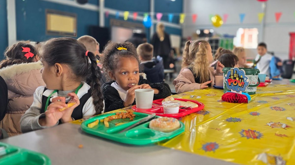 goldsmithwalsal's tweet photo. Part 2:
🦸‍♀️🦸‍♂️ #CensusDay Heroes Assemble! 💛🖤

A HUGE thank you to everyone who had a school meal today! Your support helps unlock vital funding for Goldsmith Primary and empowers our children to be the #heroes of tomorrow. 🚀✨💪

#SuperSchool #DreamRiseAspire https://t.co/aE46SL6JG6
