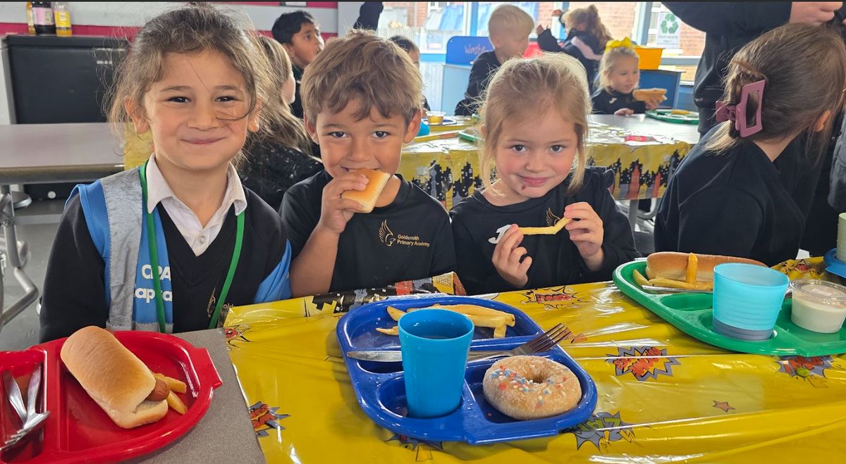 goldsmithwalsal's tweet photo. Part 3:
🦸‍♀️🦸‍♂️ #CensusDay Heroes Assemble! 💛🖤

A HUGE thank you to everyone who had a school meal today! Your support helps unlock vital funding for Goldsmith Primary and empowers our children to be the #heroes of tomorrow. 🚀✨💪

#SuperSchool #DreamRiseAspire https://t.co/B44qpdravN