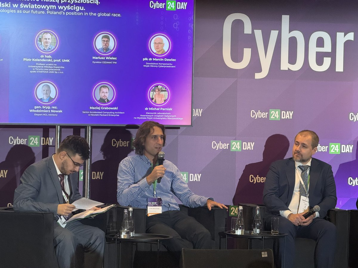 Klaster Q (@quantum_poland) on Twitter photo #cyber24day trwa debata „Technologie kwantowe naszą przyszłością. Pozycja Polski w światowym wyścigu” z udziałem <a href="/michalparniak/">Michał Parniak</a> <a href="/UniWarszawski/">Uniwersytet Warszawski</a> oraz <a href="/PKolenderski/">Piotr Kolenderski</a> <a href="/UMK_Torun/">UMK Torun</a> #Startova #cyber24day trwa debata „Technologie kwantowe naszą przyszłością. Pozycja Polski w światowym wyścigu” z udziałem <a href="/michalparniak/">Michał Parniak</a> <a href="/UniWarszawski/">Uniwersytet Warszawski</a> oraz <a href="/PKolenderski/">Piotr Kolenderski</a> <a href="/UMK_Torun/">UMK Torun</a> #Startova