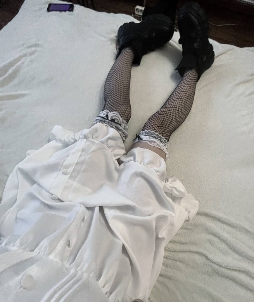 XanyFindom's tweet photo. show me your face, I'll go over it https://t.co/CwNB91Ued9