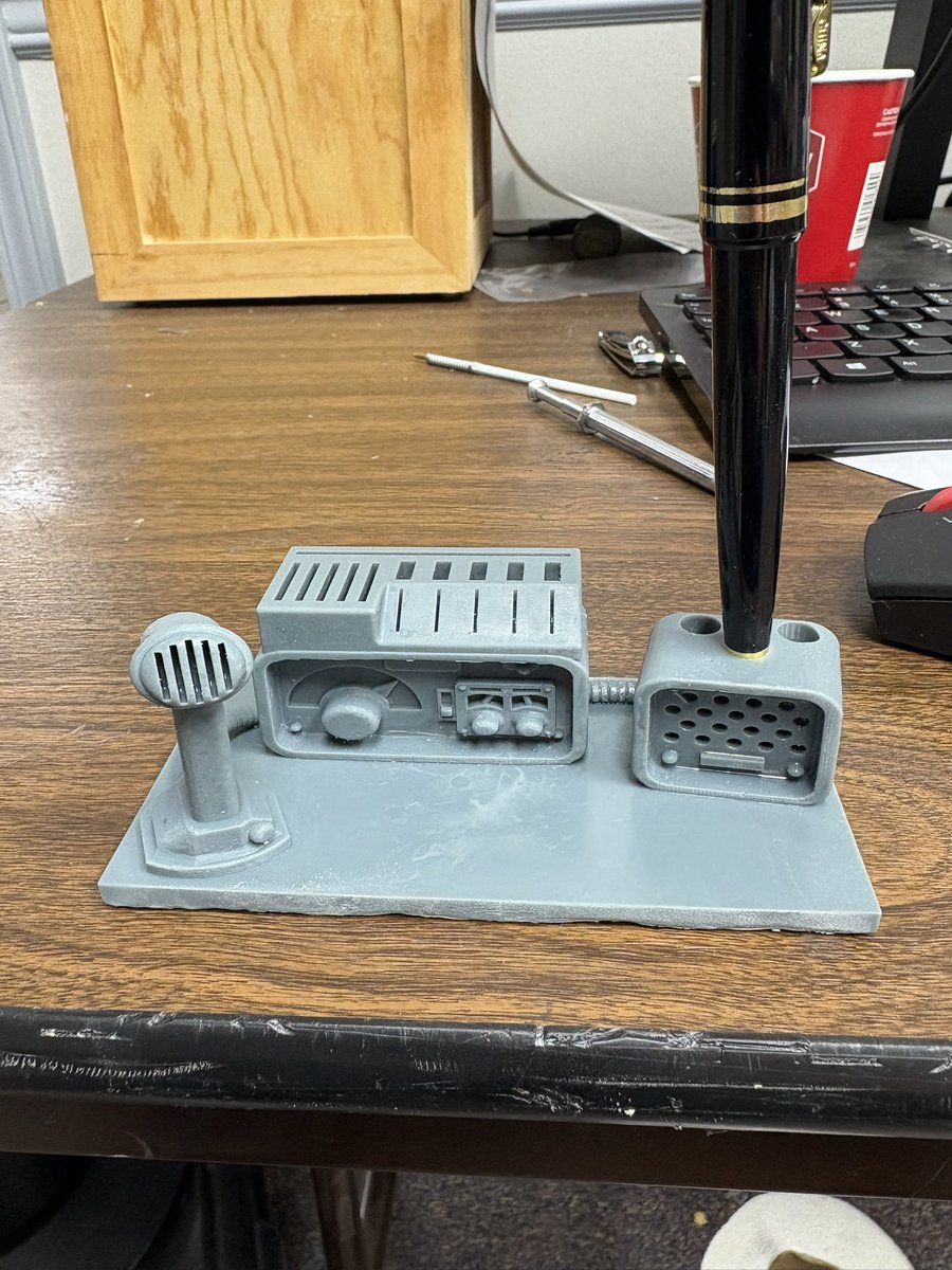 movingreader's tweet image. My friend is a HAM radio enthusiast.