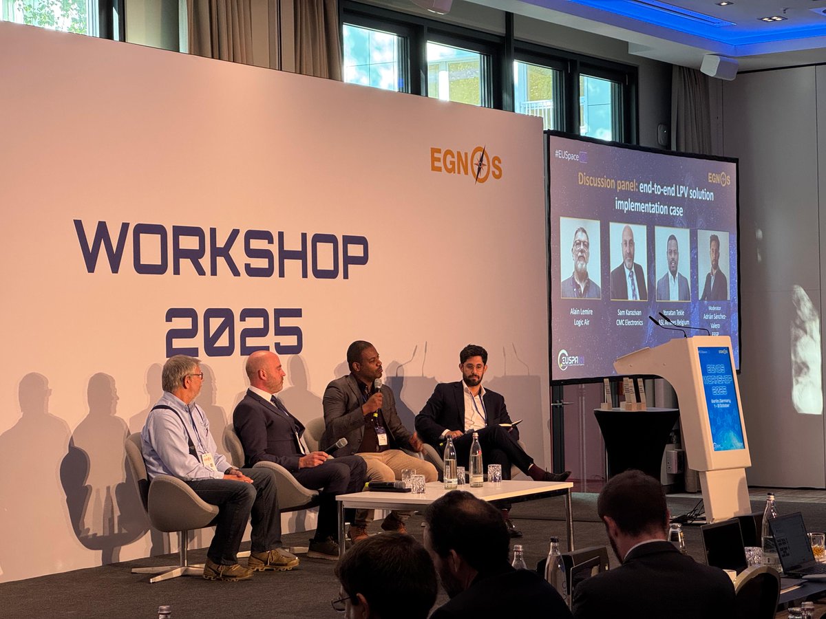 ESSPSAS's tweet image. ✨ Last session of the #EGNOSWorkshop2025 in Berlin – Panel discussion: End-to-end LPV solution implementation case
 
 #ESSP moderated a panel on end-to-end #LPV implementation, where three #Aviation companies shared their experience of retrofitting LPV solutions on both the B737…
