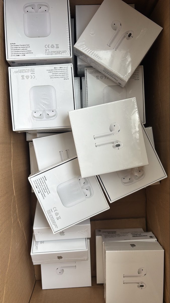 AirPod gen 2’s on hand $25 ‼️🔌 
#Mke