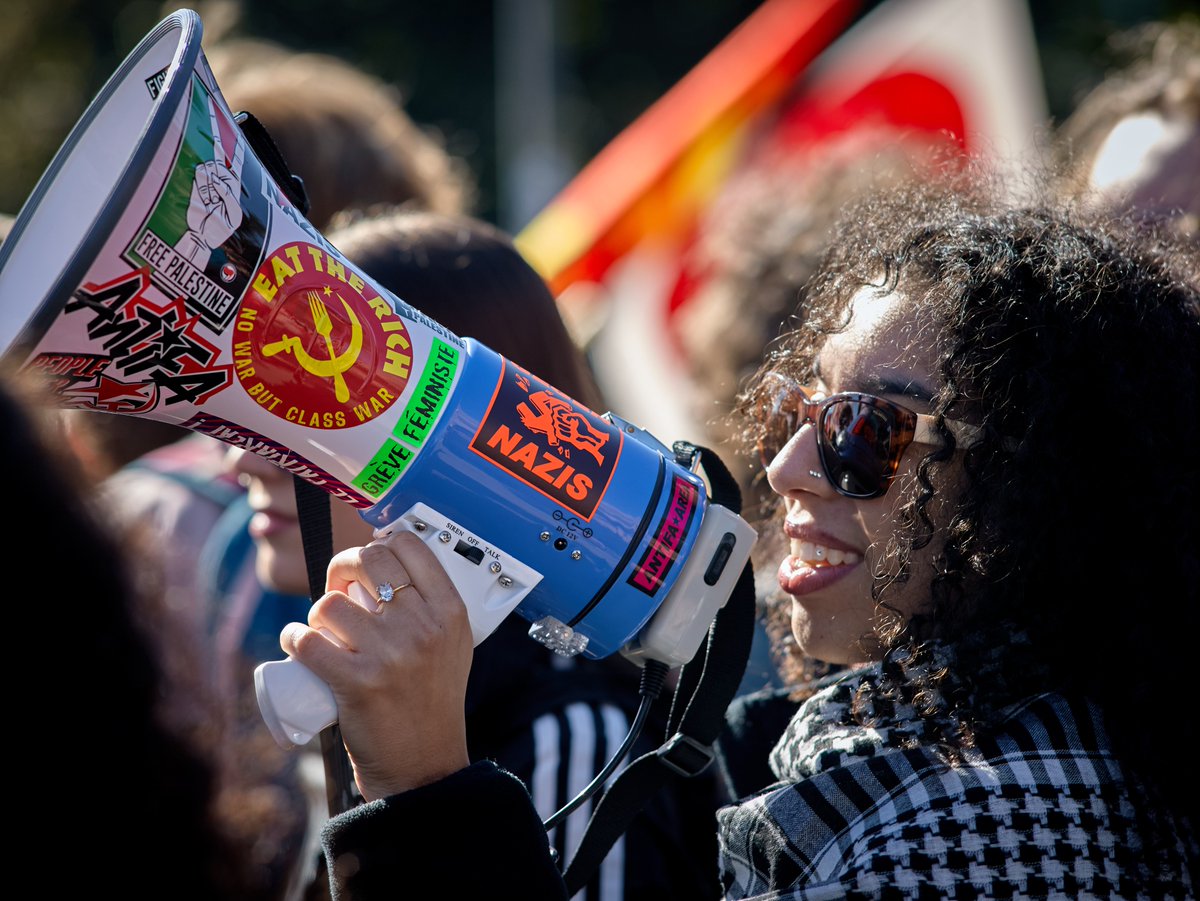 1500 manifestants ce jeudi 2 octobre à #Strasbourg  selon la police, 8000 d'après les syndicats. Et quelques bonnes gueules sur Tchapp... tinyurl.com/4r3wmzmf
#alsace #Manifestation #manifestation2octobre