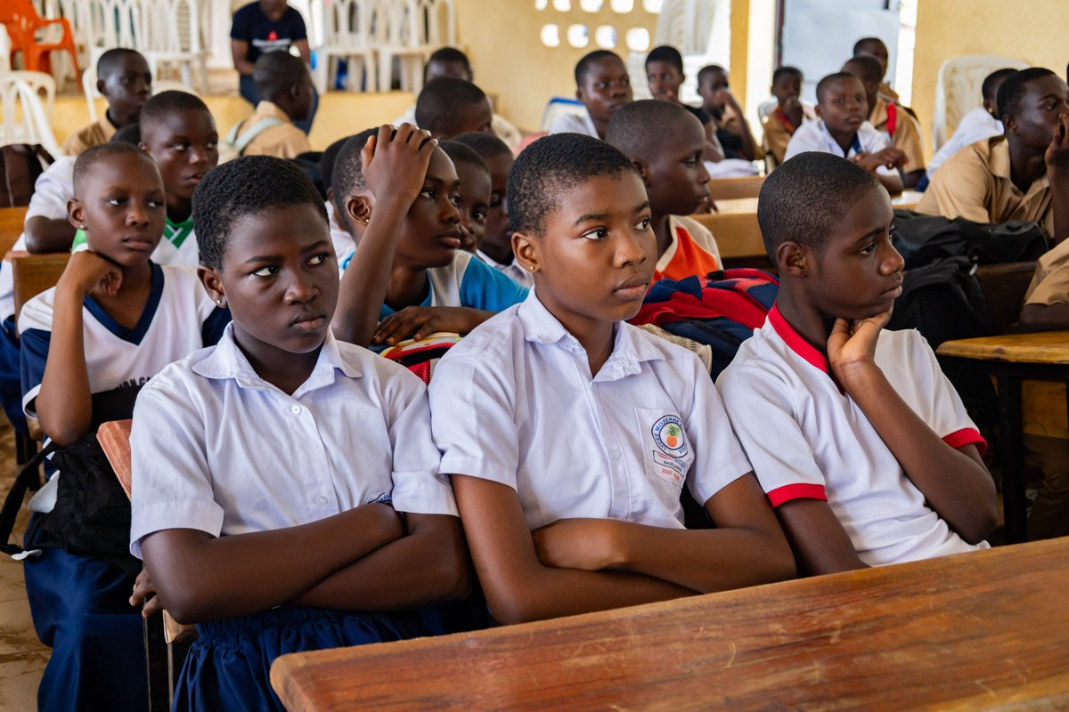 MINCOM_CI's tweet image. ✅ Étape de Bonoua pour la caravane #EnLigneTousResponsables !
Sensibilisation des jeunes sur la vigilance numérique et la citoyenneté responsable.
« Réfléchissons avant d’agir en ligne » rappelle le Min. Amadou Coulibaly.
#CommunicationCI #CitoyennetéNumérique