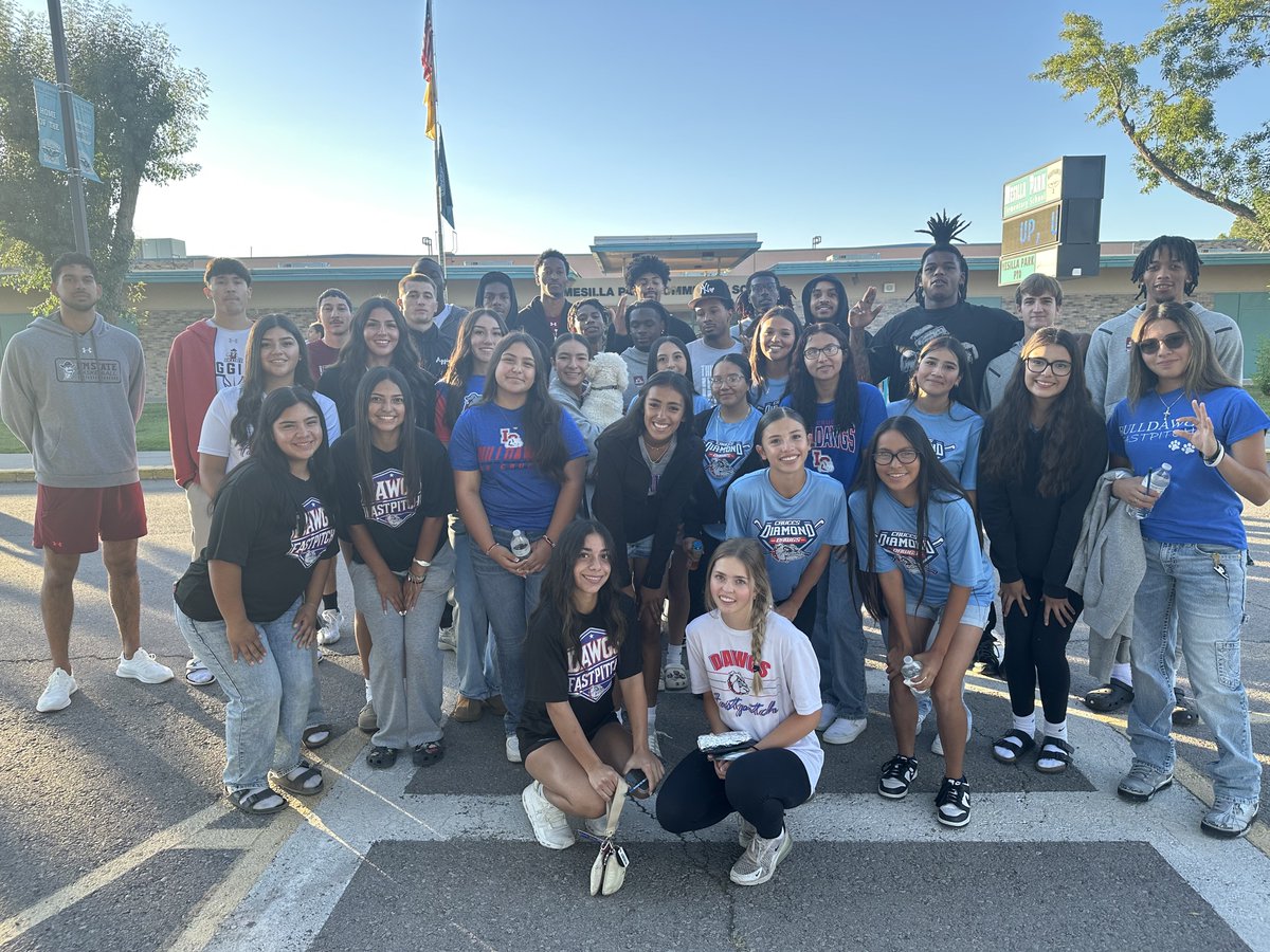 Thank you Mesilla Park Elementary for letting us join in on National Walk to School Day alongside the kids! 👟 

#AggieUp