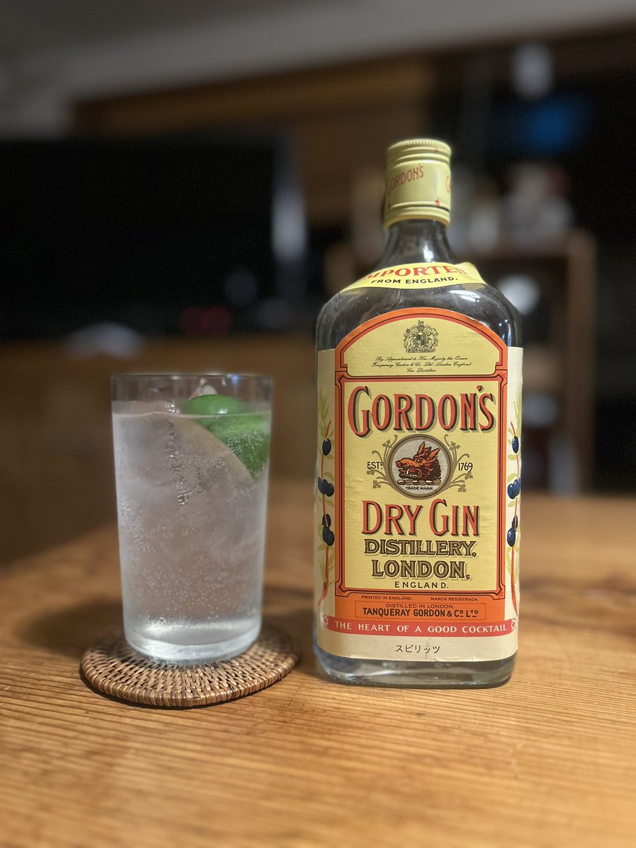 ちょい話題のティーニニック蒸留所😋

かぼすジンソニックでさっぱりして寝ます

おやすみなさいませ🌙