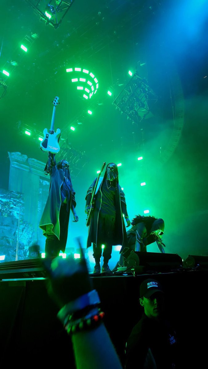 Bootytoots tweet media