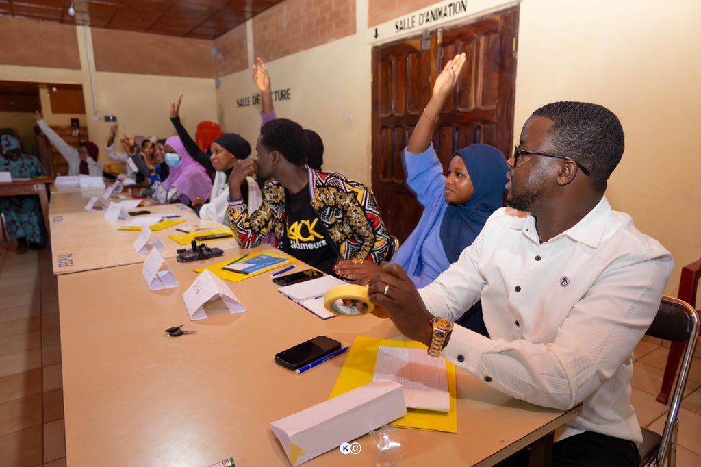 À travers la Coopération Décentralisée entre le <a href="/sicoval31/">Sicoval</a> 𝗲𝘁 𝗟𝗮𝗯𝗲́, nous avons lancé les sessions de renforcement de capacités du 𝗖𝗼𝗹𝗹𝗲𝗰𝘁𝗶𝗳 𝗙𝗲𝘀𝘁𝗶𝗦𝗼𝗹 𝗙𝗼𝘂𝘁𝗮 sur les techniques de :

Montage et de projet ;
Recherche de financement et gestion comptable.