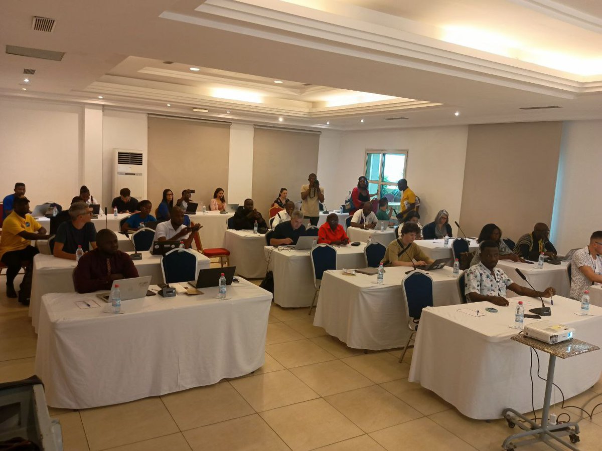 La @WikiConventionFR 2025 a démarré aujourd’hui à #Cotonou avec les activités de la préconférence 
Le journal du service public La Nation en parle👉lanation.bj/numerique/wiki… 
#WCFR2025  #Wikimedia