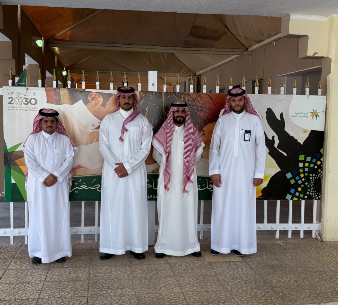 شماغ المراسيم tweet media