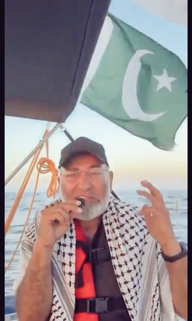 zainab_mas31354's tweet image. The whole nation is proud of you.. 🇵🇸🇵🇰
May Allah protect you.. Ameen.  #GlobalSumudFlotilla #mushtaqahmadkhan #Palestine #IsraelTerroristState #Hamas #FreePalestine
