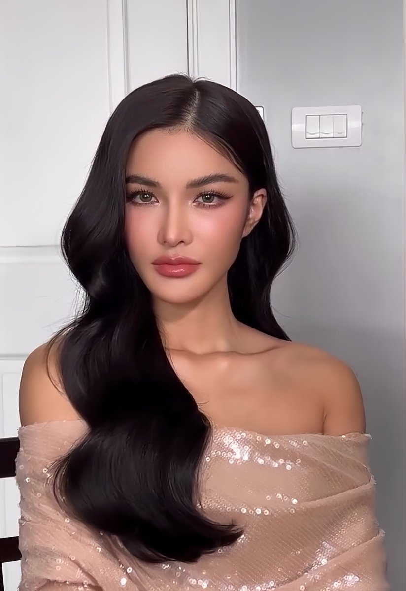 ทำไมวันนี้ดาราดูเป็นนางงามจัง ไม่ชินเลยค่ะ 

#อุ้มทวีพร #Aoomtwp