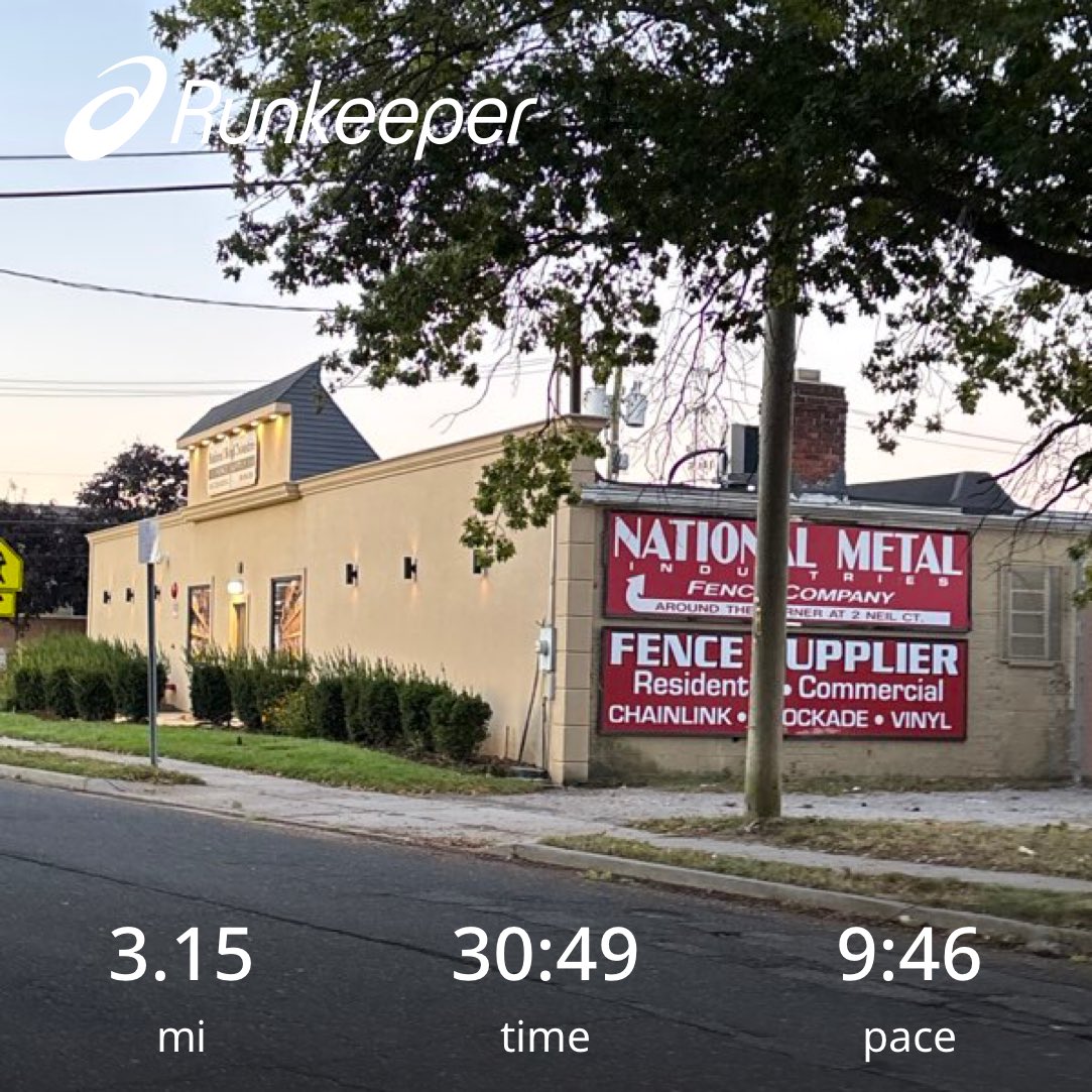 #ThursdayRunday ##JustFeltLikeRunning #Oceanside #OceansideRoad #OsideRd #OceansideNY 🪨