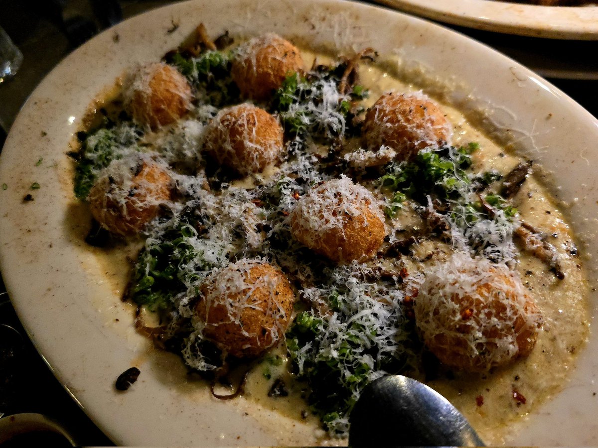 cmscmsakt's tweet image. 우마이