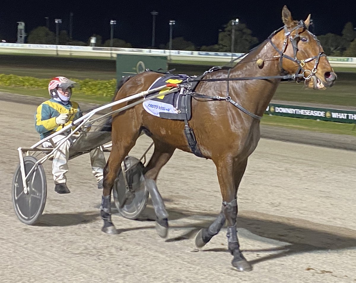 Let’s make that a treble for <a href="/ChrisAlford5000/">Chris Alford</a> <a href="/Bdtc150/">Ballarat & District Trotting Club</a> tonight. He again charges home late, this time on AT THE DISTANCE for trainer Ross Graham in the DEL RE NATIONAL FOODS TROT. Congrats E Holmes. Now off to a final at Melton on October 10.