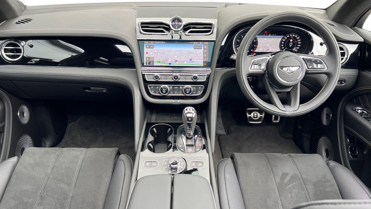 mikladco's tweet photo. BENTLEY BENTAYGA ESTATE

4.0 V8 S 5dr Auto [Touring Spec]

2025 • 3,442 miles • Petrol • Automatic

£179,750

Apple Green Beluga | Mulliner Luxury 22” Black Wheels

B&amp;O Sound | All Terrain 

Panoramic Roof | Rear Ent.

Blackline Spec | VAT Qualifying &amp; ULEZ Compliant. https://t.co/WCzC5UjZcc