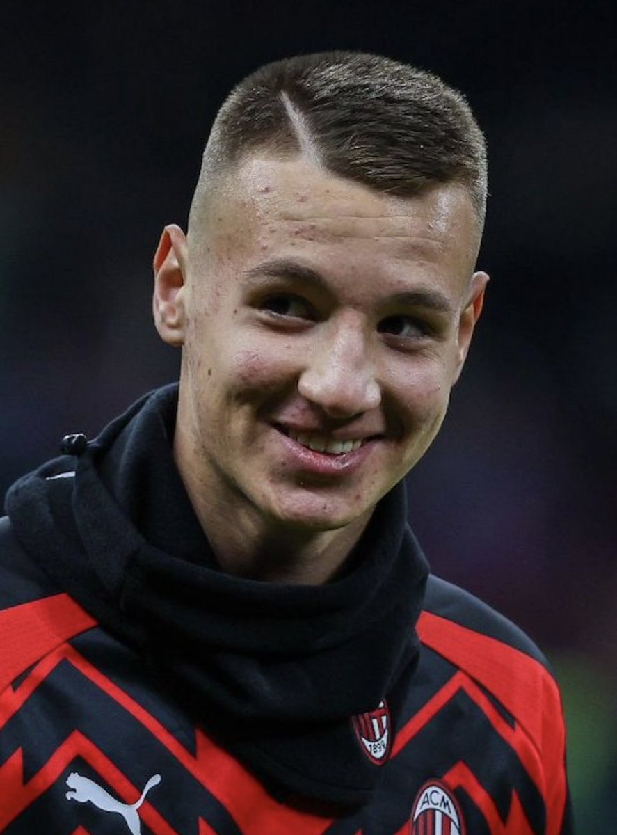 Out of Context Football Manager tweet media