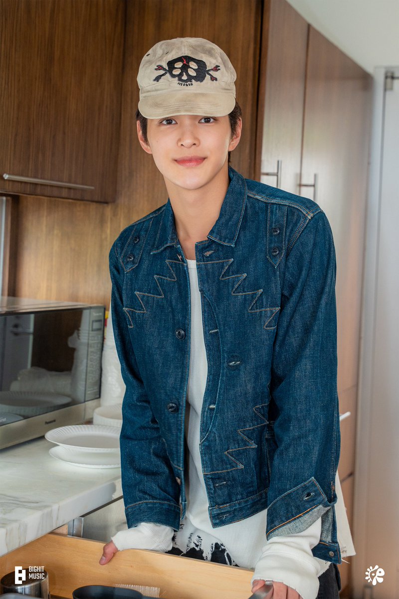 Keonho 'Lullaby' Official MV Photo Sketch