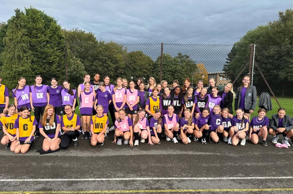 CongletonHS's tweet image. It was a busy night of Netball fixtures against Knutsford for Y7-11 last night. Well done to both Y8 teams who won their games. Some really narrow losses for the other teams.
Player of the Match went to:
7A Isabelle S
7B Kaia H
8A Frankie N
8B Eadie R
9 Lilly G
11 Savannah H