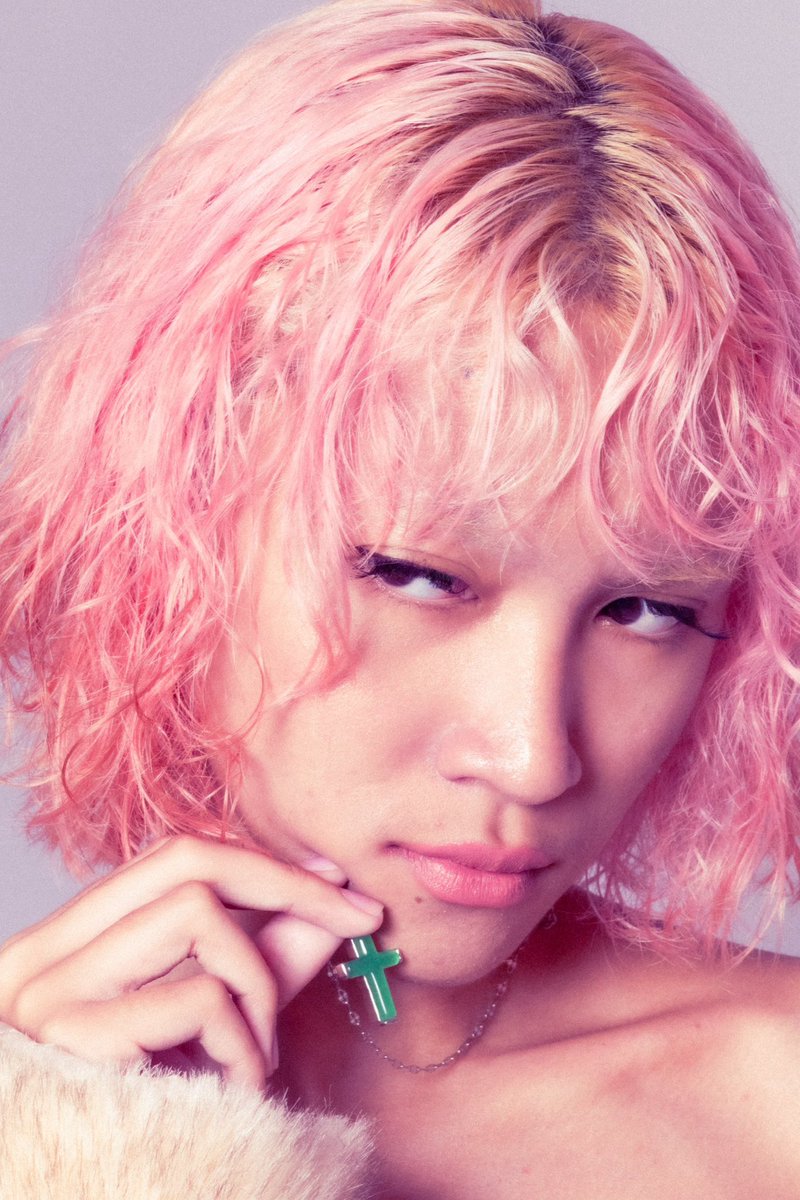 ViVi ✞ tweet media