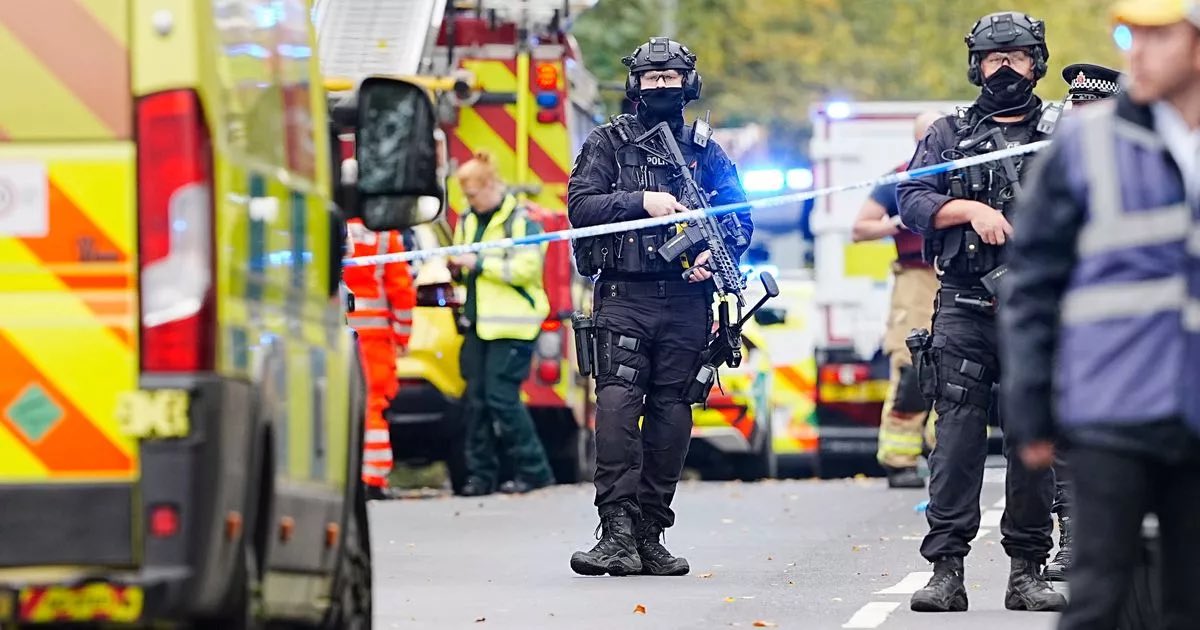 🚨🇬🇧 Just in: Car ramming and stabbing terror attack at a Synagogue in Manchester. 
At least 2 people including the terrorist killed.