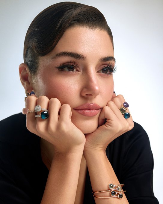 بعد تألقها في مسلسل "حب ودموع".. إليكِ أحدث إطلالات مجوهرات البطلة هاندا أرتشيل Hande Erçel #هاندا_أرتشيل 