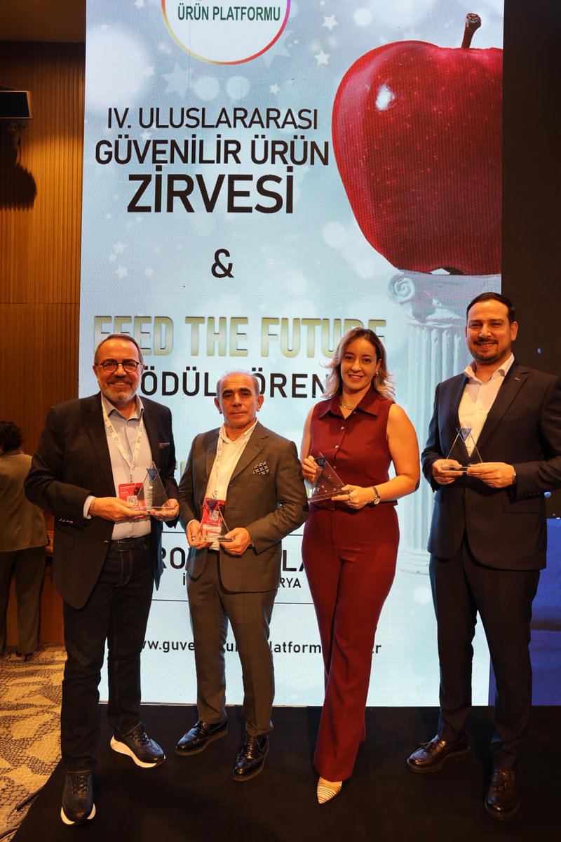UFRAD's tweet photo. Güvenilir Ürün Platformu tarafından bu yıl 4.’sü düzenlenen ve gıda ile tarım sektörünün en itibarlı organizasyonları arasında yer alan Feed the Future Ödüllerinde, UFRAD Yönetim Kurulu üyelerimizin de ödüle layık görülmesi bizler için büyük bir mutluluk ve gurur ++ https://t.co/XwfRi9bWUD