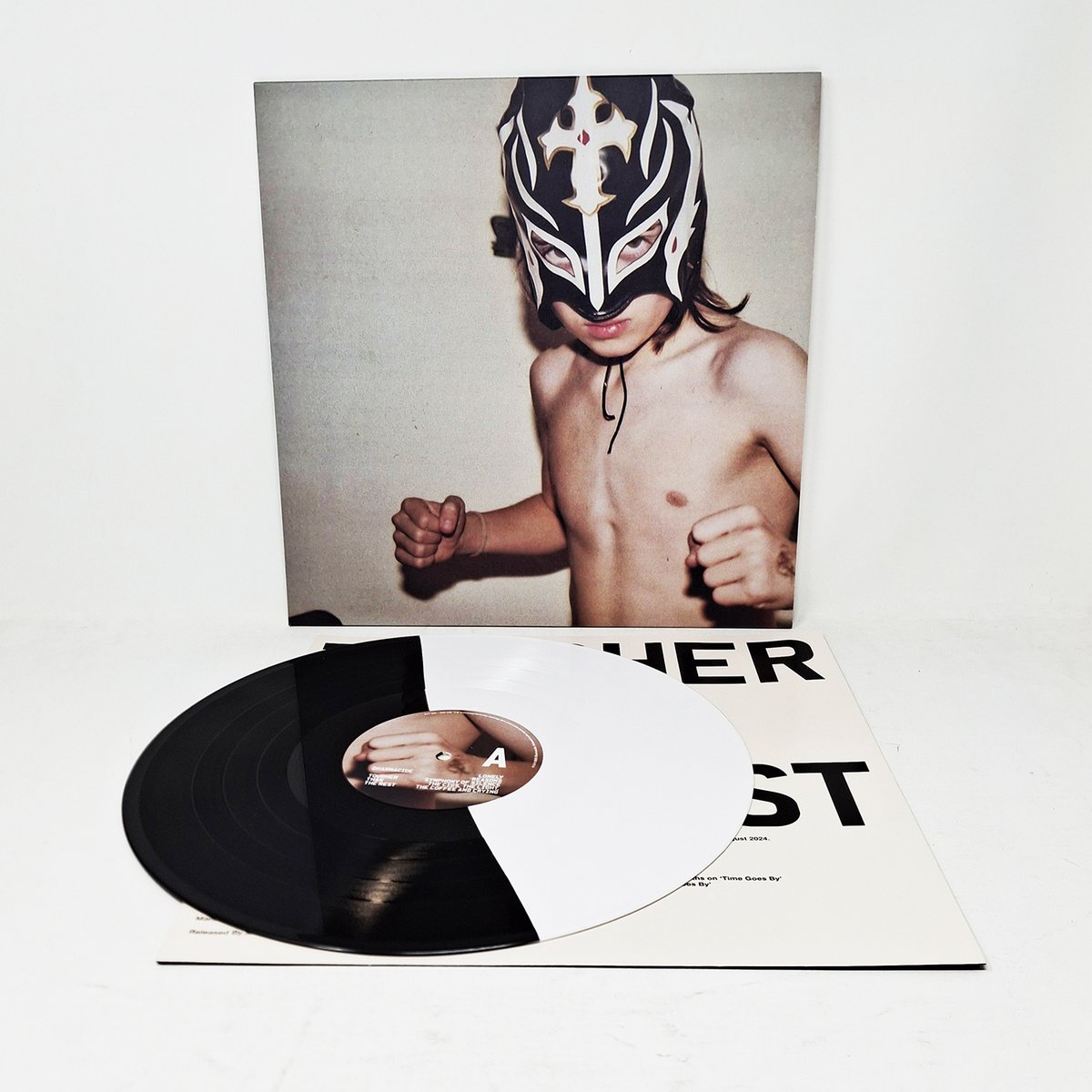 Ya está disponible el Pre-Order de la edición en vinilo de "Tougher Than The Rest", segundo LP de Dharmacide. Fecha de lanzamiento 13 de noviembre. 
munsterrecords.bandcamp.com/album/tougher-…