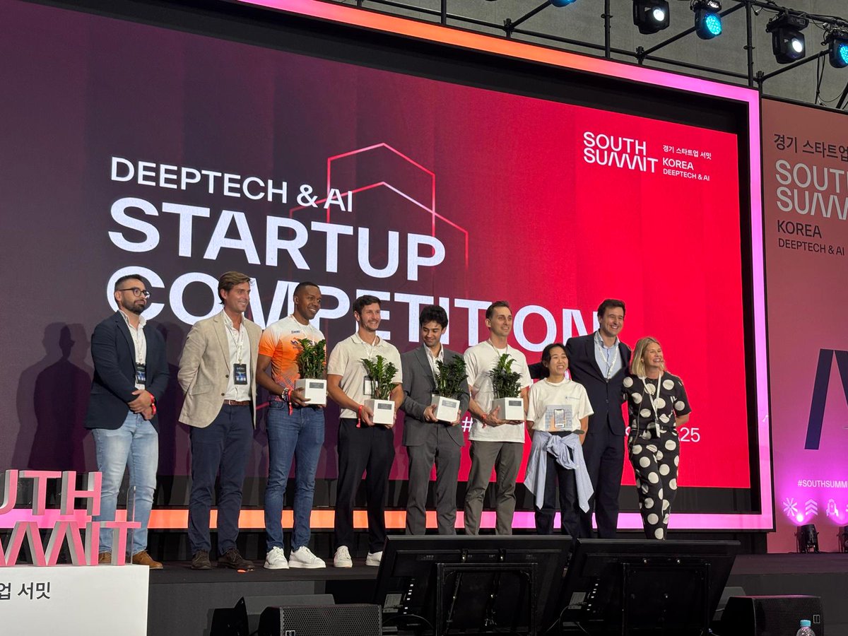 cheqd_io's tweet image. 🏆The Most Scalable Award from South Summit Korea 2025!

cheqd won “The Most Scalable Award” in the Startup Competition at @south_summit Korea 2025.

This recognition is given to startups with the strongest potential for growth &amp;amp; expansion across industries and borders.🚀