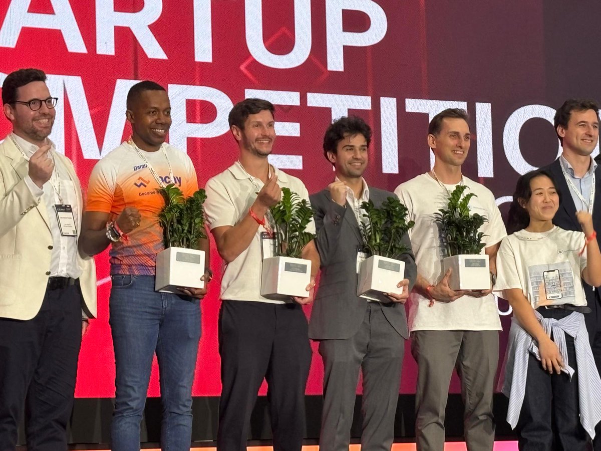 cheqd_io's tweet image. 🏆The Most Scalable Award from South Summit Korea 2025!

cheqd won “The Most Scalable Award” in the Startup Competition at @south_summit Korea 2025.

This recognition is given to startups with the strongest potential for growth &amp;amp; expansion across industries and borders.🚀