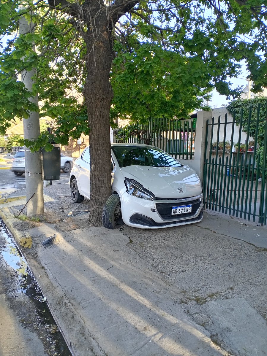Entre Ríos y Alderete. Estacionate como quieras...