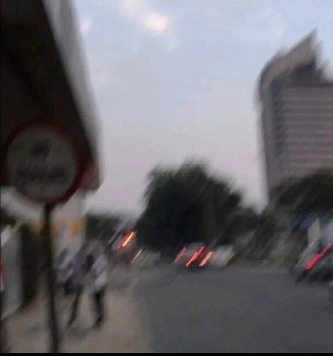 RegularCudjoe's tweet image. “Bro we dey see coolant for the oil inside o”