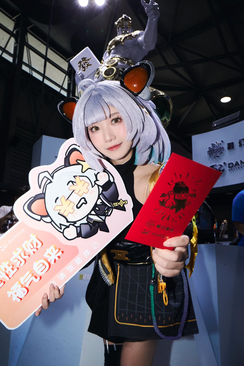 HeeYi_TATA's tweet photo. #WF上海2025 #WF上海 #wf2025 #cosplay 今日营业照！ https://t.co/IkLT97Xz4u