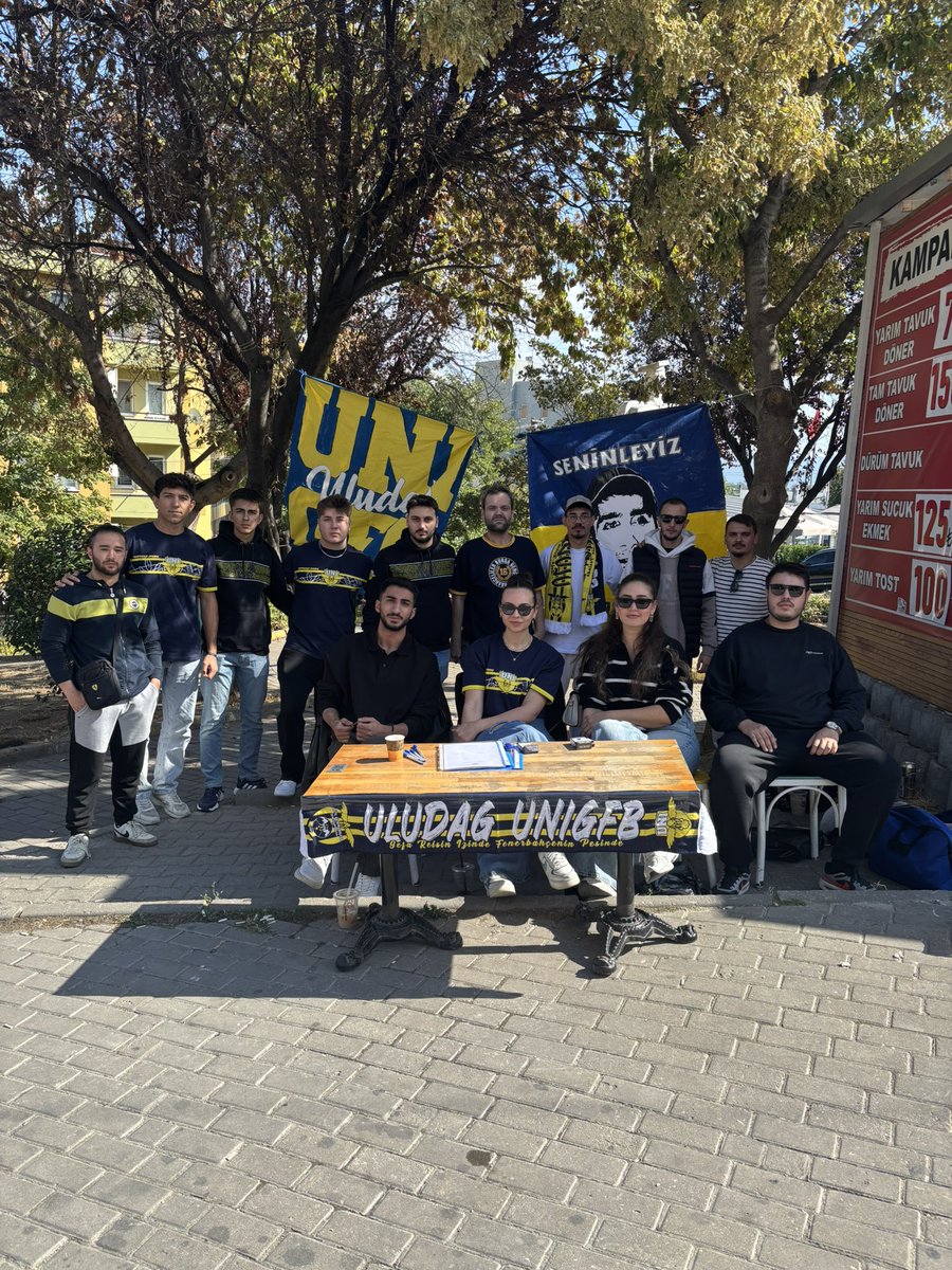 Standımız Görükle Yerleşim Parkı’nda devam etmektedir. Tüm Fenerbahçeli kardeşlerimizi standımıza bekliyoruz.
#UNIGFB