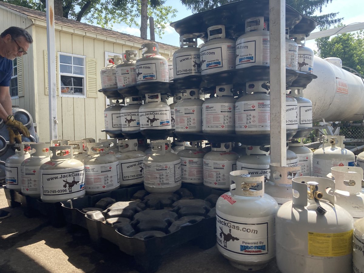 Modernpropane's tweet photo. Propane Refills in NJ

Need fast propane refills in NJ? Modern Propane delivers reliable service for homes, businesses, and BBQ needs. Learn more: https://t.co/9jEdtmmoU3

#propane #njpropane #propaneRefills #modernpropane #bbqpropane https://t.co/Jsc3bTBJqd