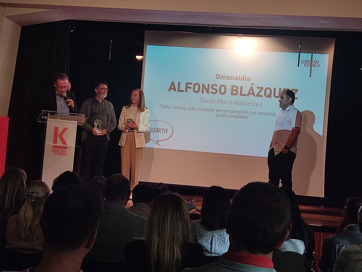 LaMennaisSantaMaria tweet media