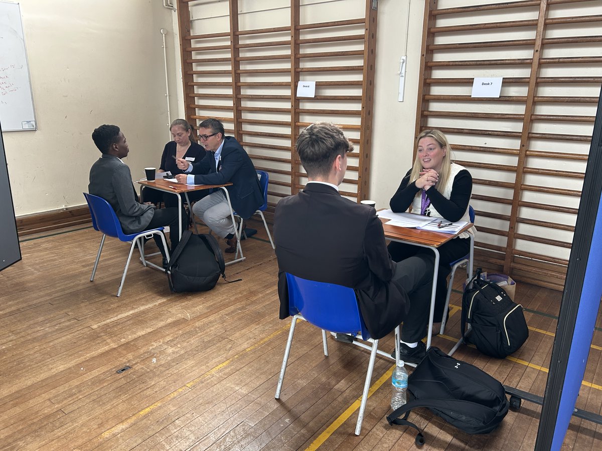 CongletonHS's tweet image. Our Mock Interviews are underway today, with Y11 students able to gain authentic interview experience, which will really benefit them as they go on to apply for  unis, apprenticeships and employment. Thank you to all the businesses supporting this valuable #Careers  opportunity.