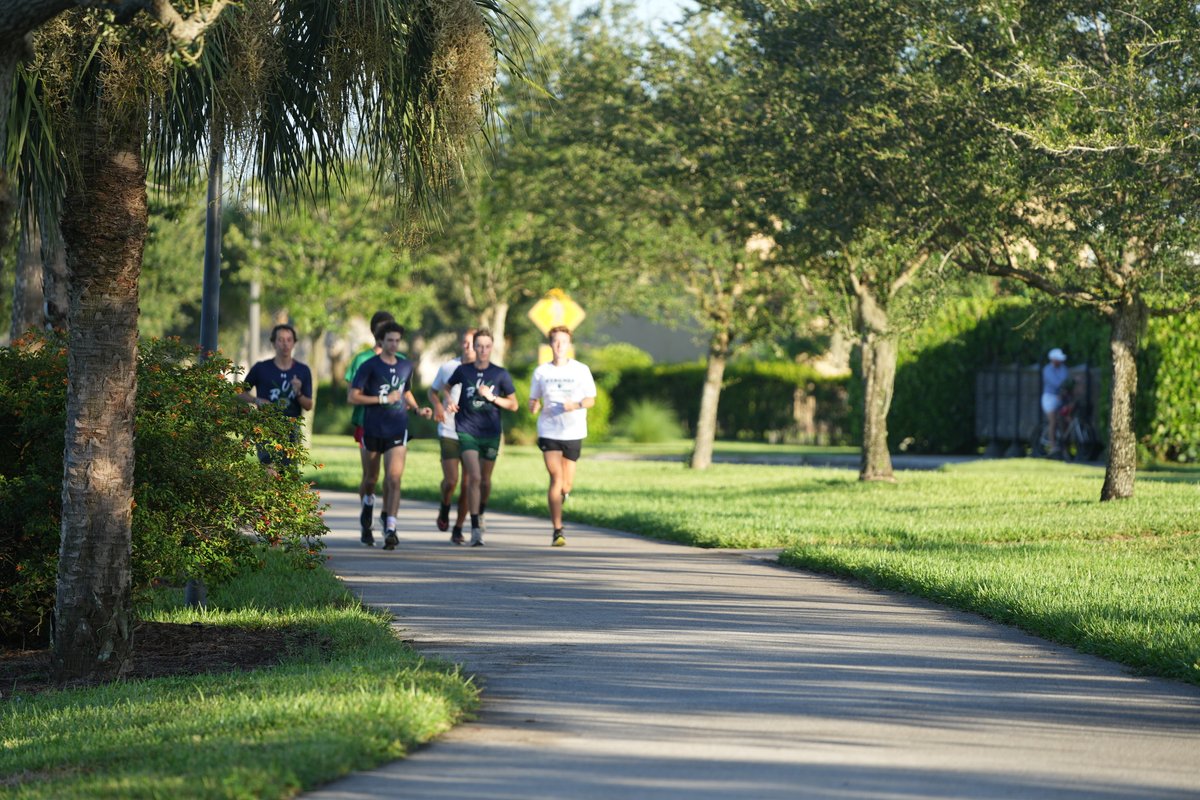 Cross country is off to a great start and Coach Alan Webb joins Gyrene Nation this week to talk about it. Plus football set to go after the conference race. 
youtu.be/1Iw3LOJMsp0