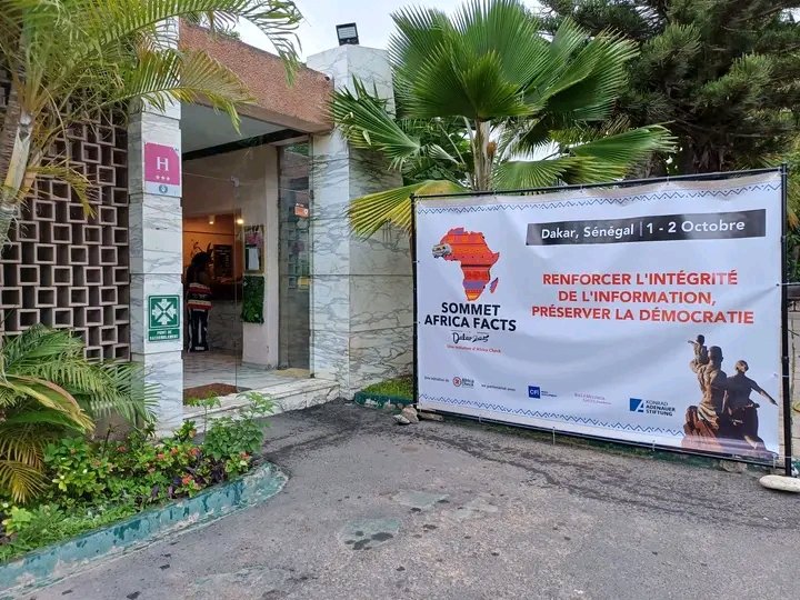 ShikirizaB's tweet photo. De ce fait, le journal @ShikirizaB a initié #ShikirizaCheck, un programme qui vise à lutter contre la désinformation et les messages de haine, grâce au fact-checking et à l'Éducation aux Médias.

Pour rappel, #AfricaFactsSummit2025 est organisé par @AfricaCheck_Fr.
#Shikiriza
3/3 https://t.co/fxG94R5s9u