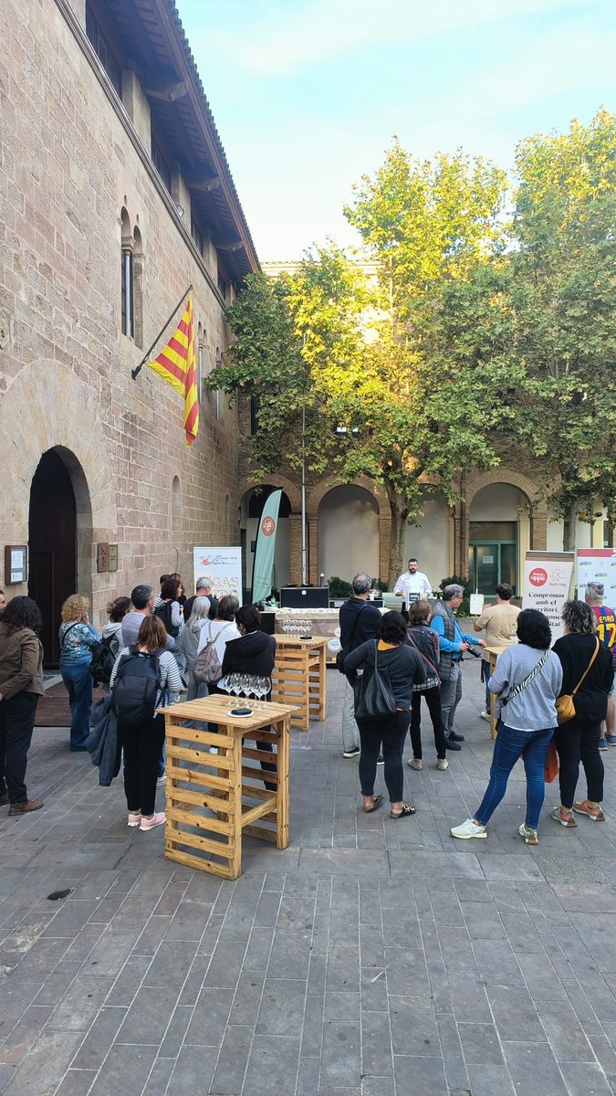 SOLSONA FM (@solsonafm) on Twitter photo El #Solsonès posa en marxa una campanya per promocionar la gastronomia de la comarca <a href="/CCSolsones/">Consell Comarcal del Solsonès</a>: solsonafm.media/el-solsones-po… El #Solsonès posa en marxa una campanya per promocionar la gastronomia de la comarca <a href="/CCSolsones/">Consell Comarcal del Solsonès</a>: solsonafm.media/el-solsones-po…