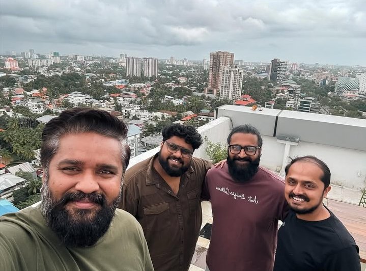 oneman_svoice's tweet image. Everyone is appreciating @shetty_rishab sir, but for me, the real heroes are the co-writers, @AnirudhMahesh and @ShaneelGautham. Rishab sir may give the core story idea, but it&apos;s these co-writers who bring the full world to life. 🙏 
#kanthara #KantaraChapter1