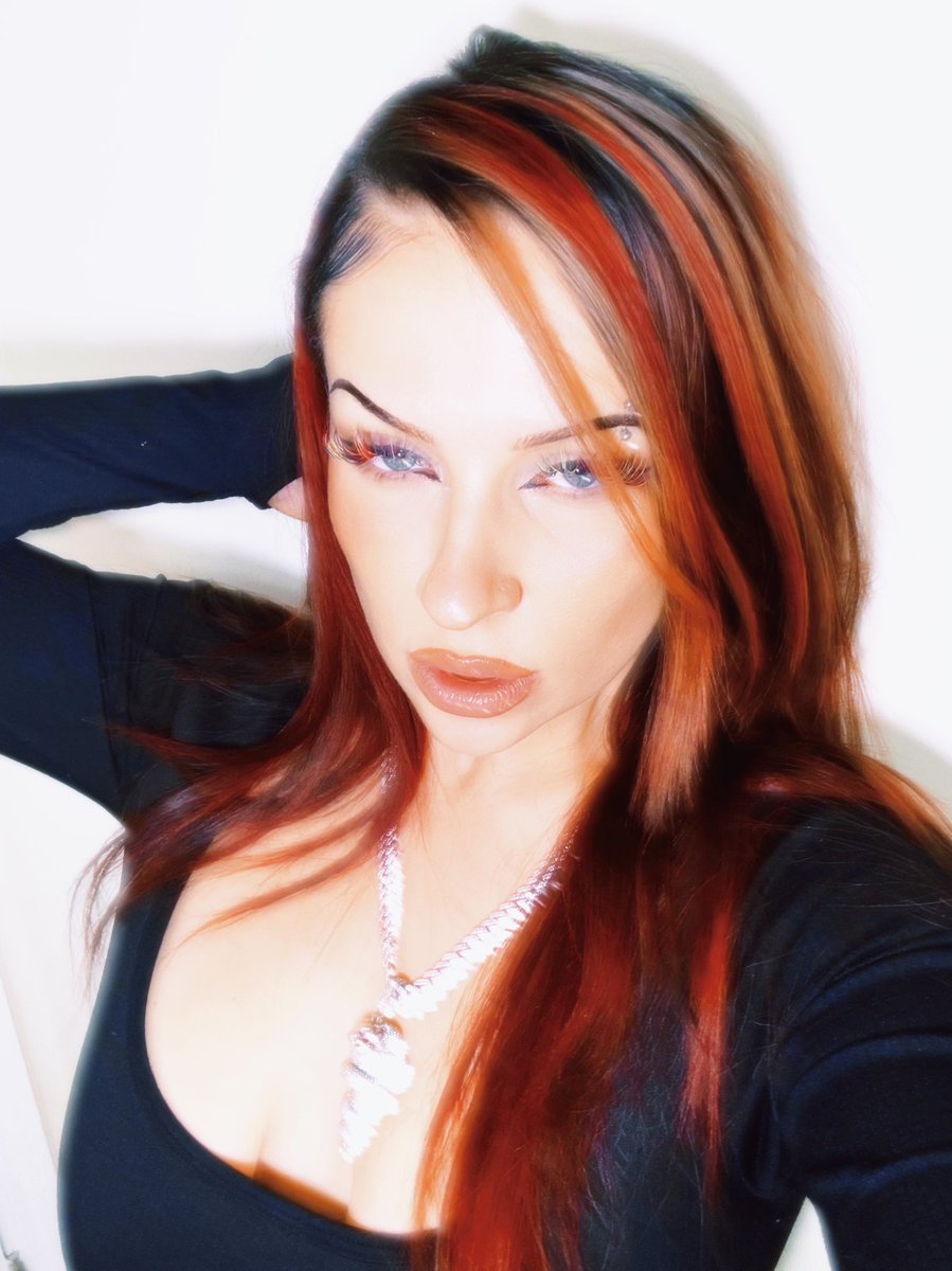 _hatelynn's tweet photo. i feel pretty https://t.co/Pwz37vwNP9