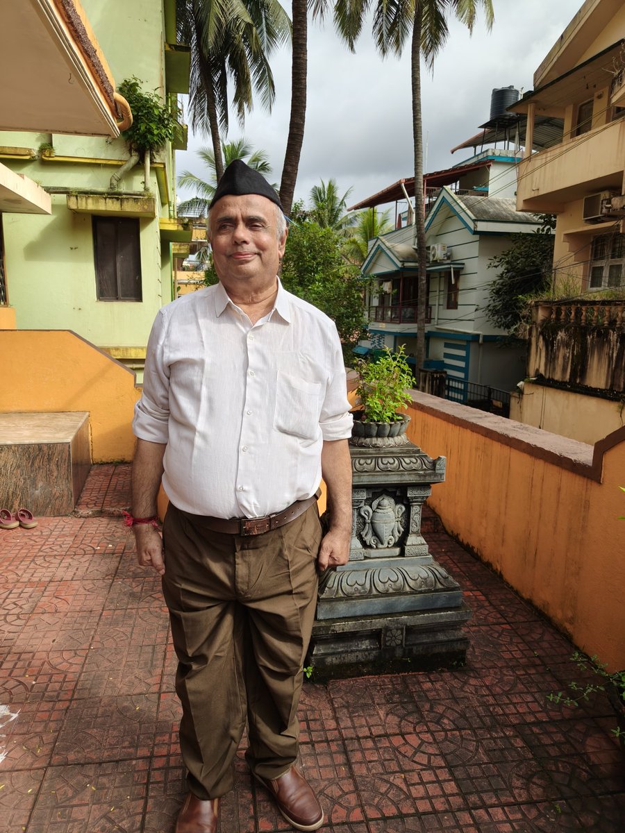 chethanbhat's tweet image. On this auspicious day of Vijaya Dashami, Celebrating 100 years of Rashtriya Swayamsevak Sangh (RSS) @RSSorg

My father, Shri N. Yogish Bhat is a Swayamsevak since past 60 years.🙏

#RSS100 #RSS100Years