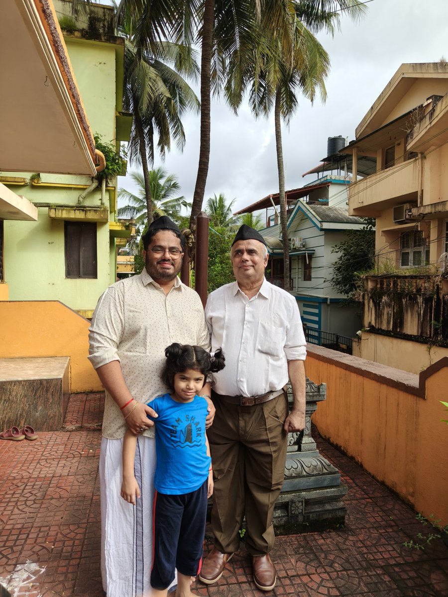 chethanbhat's tweet image. On this auspicious day of Vijaya Dashami, Celebrating 100 years of Rashtriya Swayamsevak Sangh (RSS) @RSSorg

My father, Shri N. Yogish Bhat is a Swayamsevak since past 60 years.🙏

#RSS100 #RSS100Years