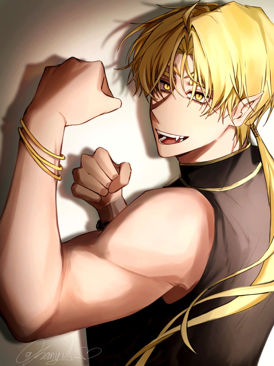 Practicing muscles 💪 if you think his biceps look like a Chicken thigh then we both have the same braincells 
@WesterWujin