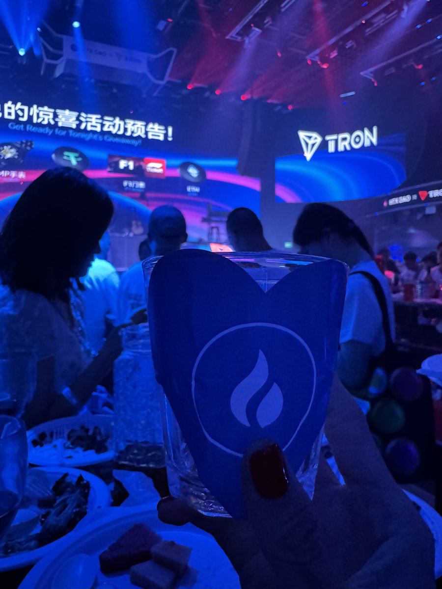 xjesslynx's tweet photo. @HuobiGlobal #HTXDAO_TRON_Token2049 https://t.co/nomcpq3mJI