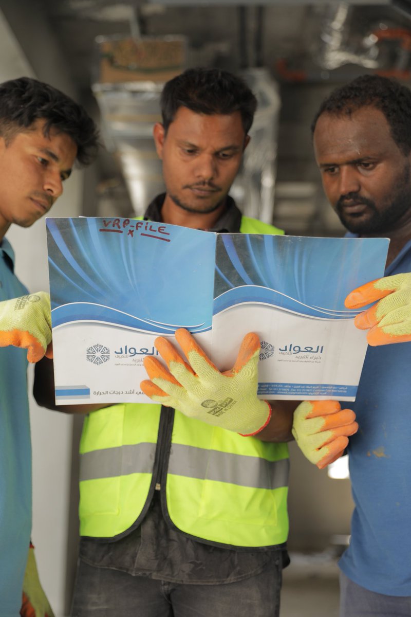 “الكومبريسور هو قلب المكيف 💙 أي خلل فيه يسبب ضعف التبريد وزيادة استهلاك الكهرباء.
فحصه وصيانته بشكل دوري يوفر عليك مصاريف الأعطال الكبيرة 🔧❄️

📞 للتواصل: 0550925490
0503343608
#صيانة