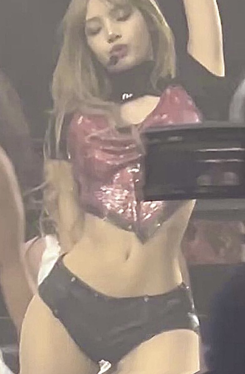 Laliyaliyah12's tweet image. THE QUEEN OF KPOP🫦🔥

#LISA #LALISA